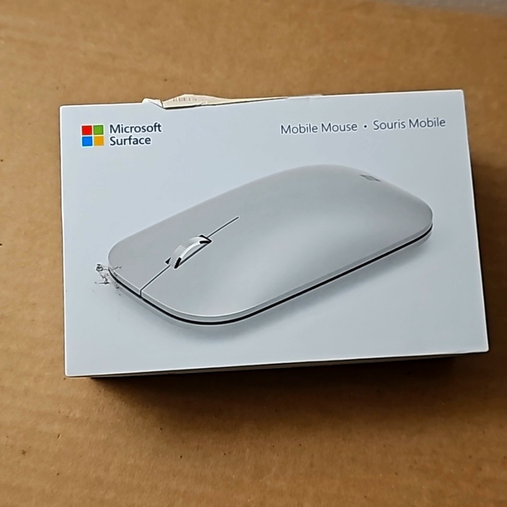 Microsoft Surface Mouse with wireless Bluetooth pairing